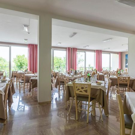 Hotel Silver Milano Marittima Exterior photo