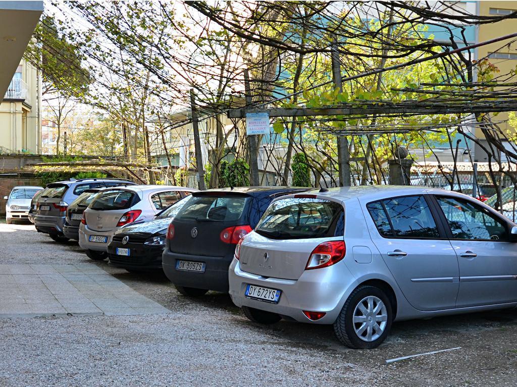 Hotel Silver Milano Marittima Exterior photo
