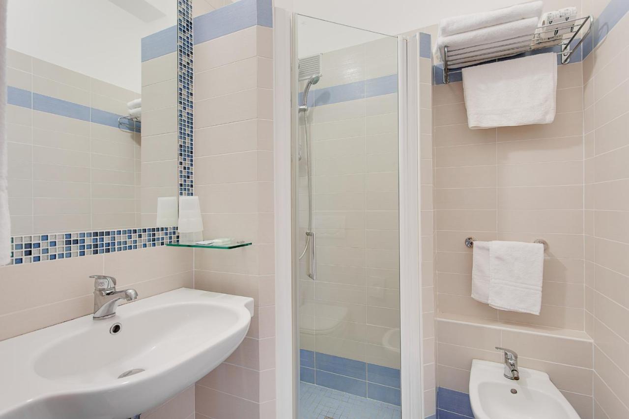 Hotel Silver Milano Marittima Exterior photo