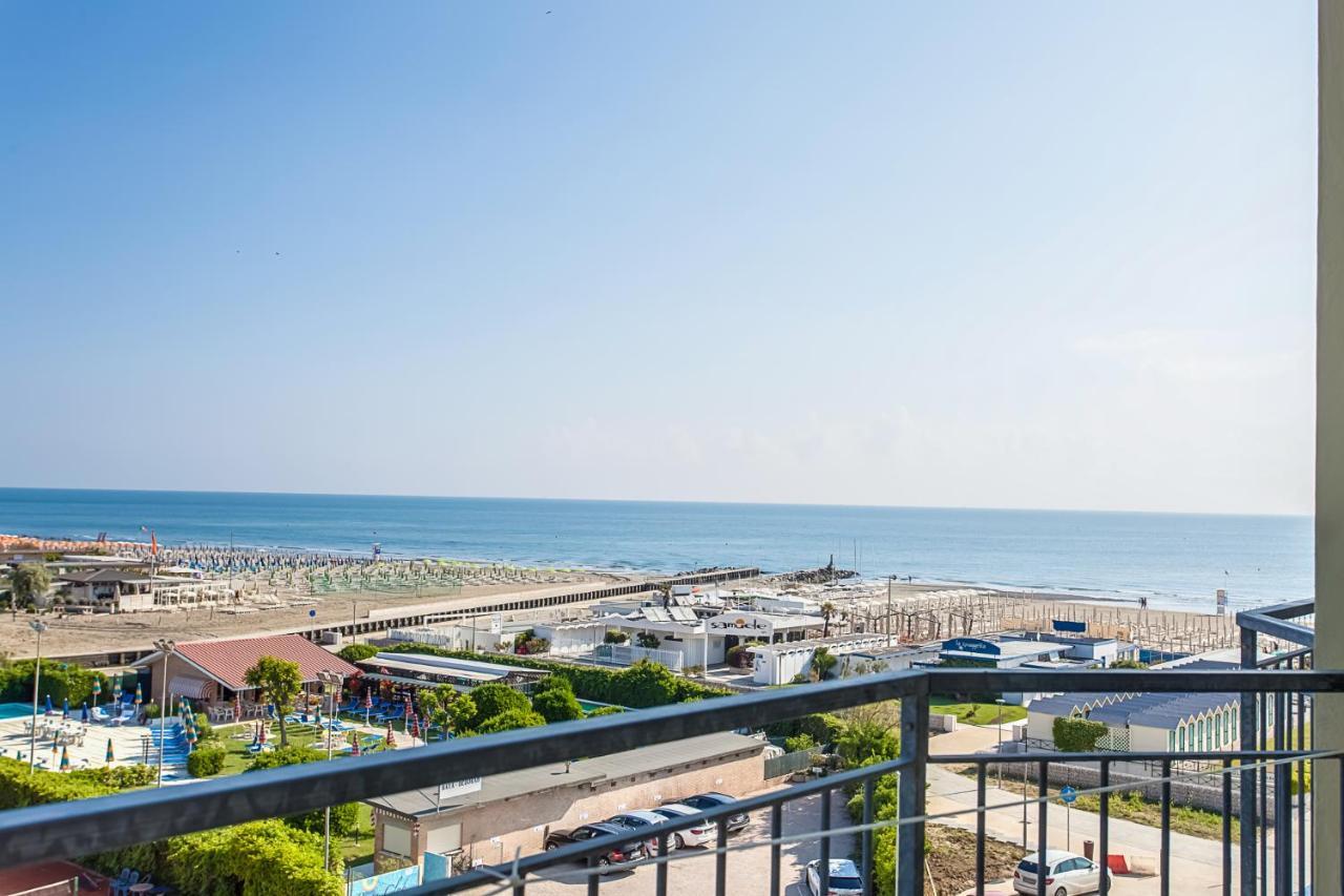 Hotel Silver Milano Marittima Exterior photo