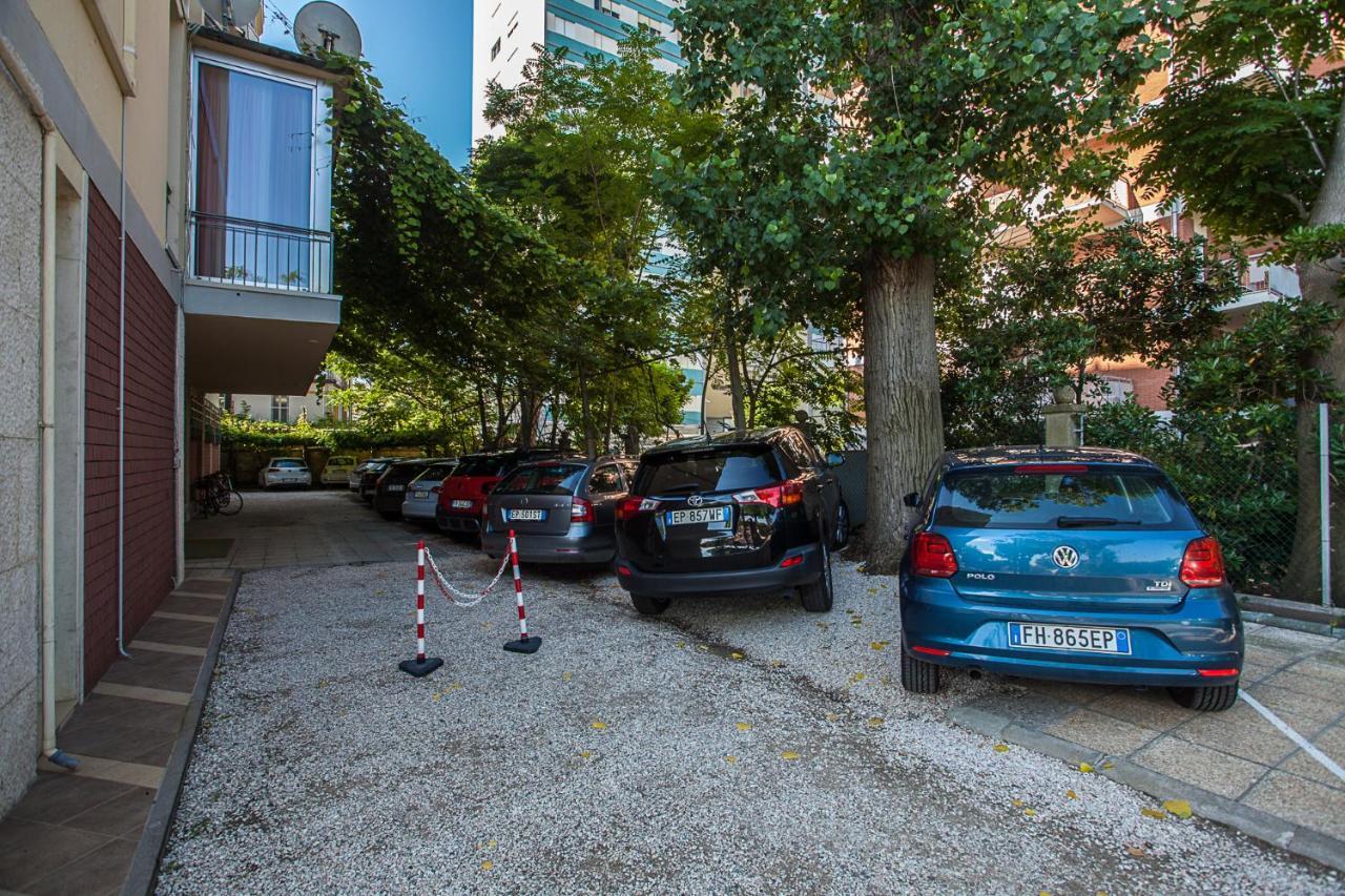 Hotel Silver Milano Marittima Exterior photo